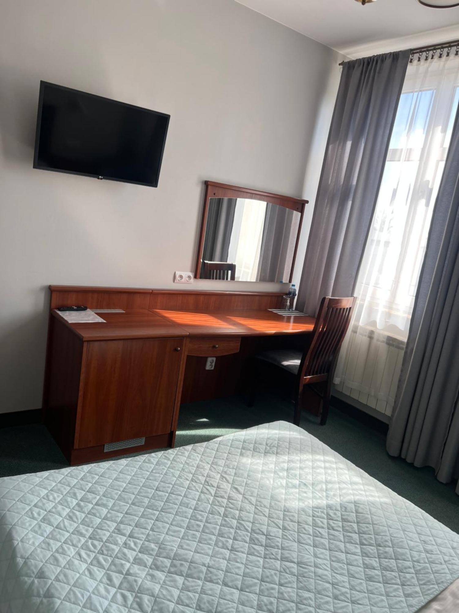 Alabastro Bed & Breakfast Tomaszow Mazowiecki Ngoại thất bức ảnh