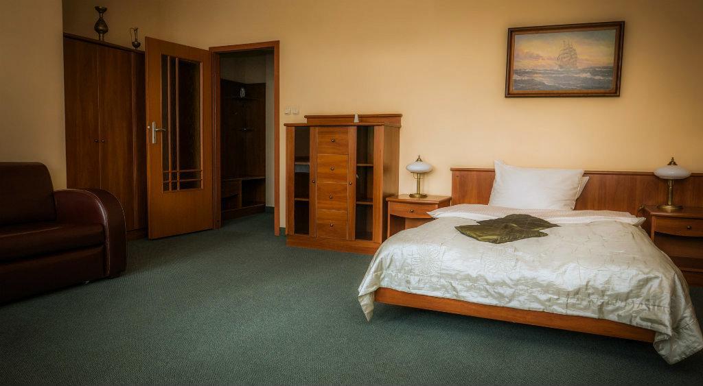 Alabastro Bed & Breakfast Tomaszow Mazowiecki Ngoại thất bức ảnh