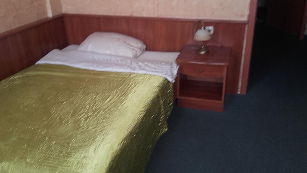 Alabastro Bed & Breakfast Tomaszow Mazowiecki Phòng bức ảnh