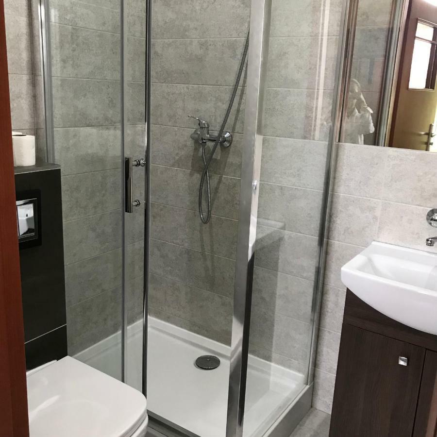 Alabastro Bed & Breakfast Tomaszow Mazowiecki Ngoại thất bức ảnh